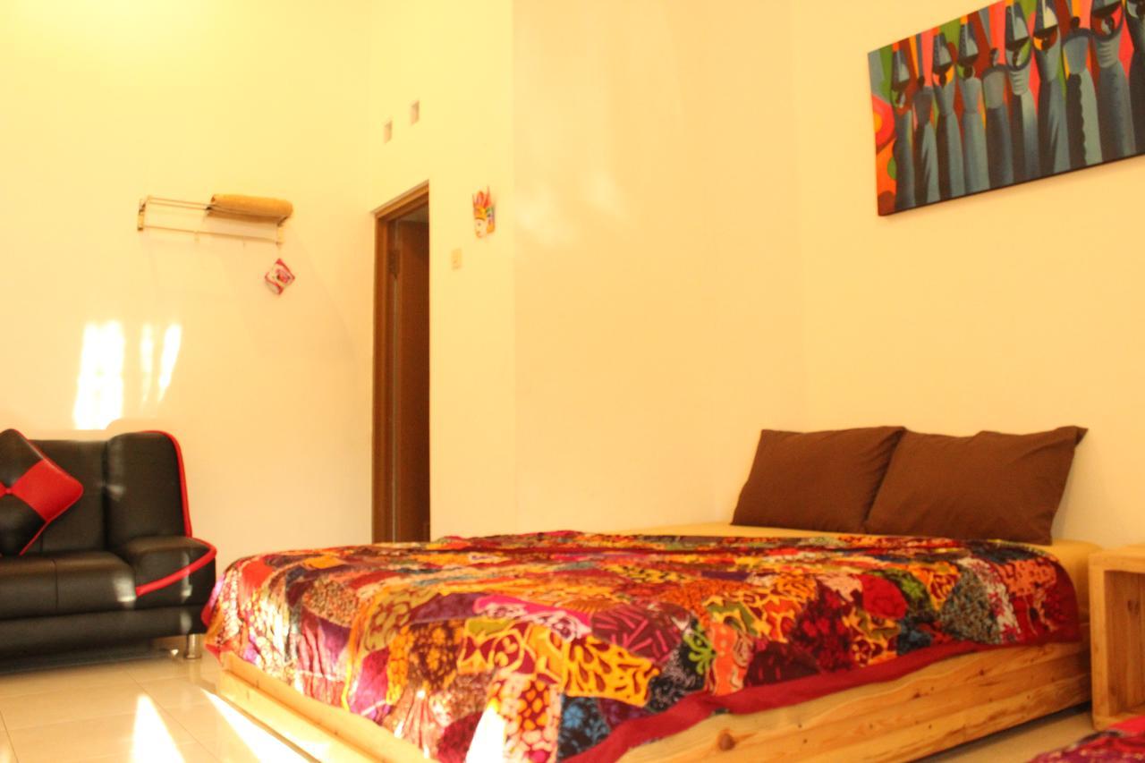 The Wayang Homestay Yogyakarta Exterior foto